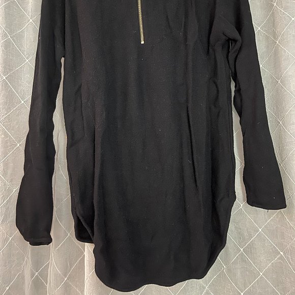 Black Michael Kors knit sweater size medium - Picture 5 of 5